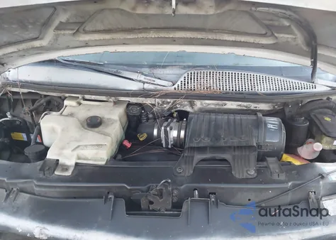 2002 Chevrolet Express from USA, damaged, VIN 1GCFG25W421157123